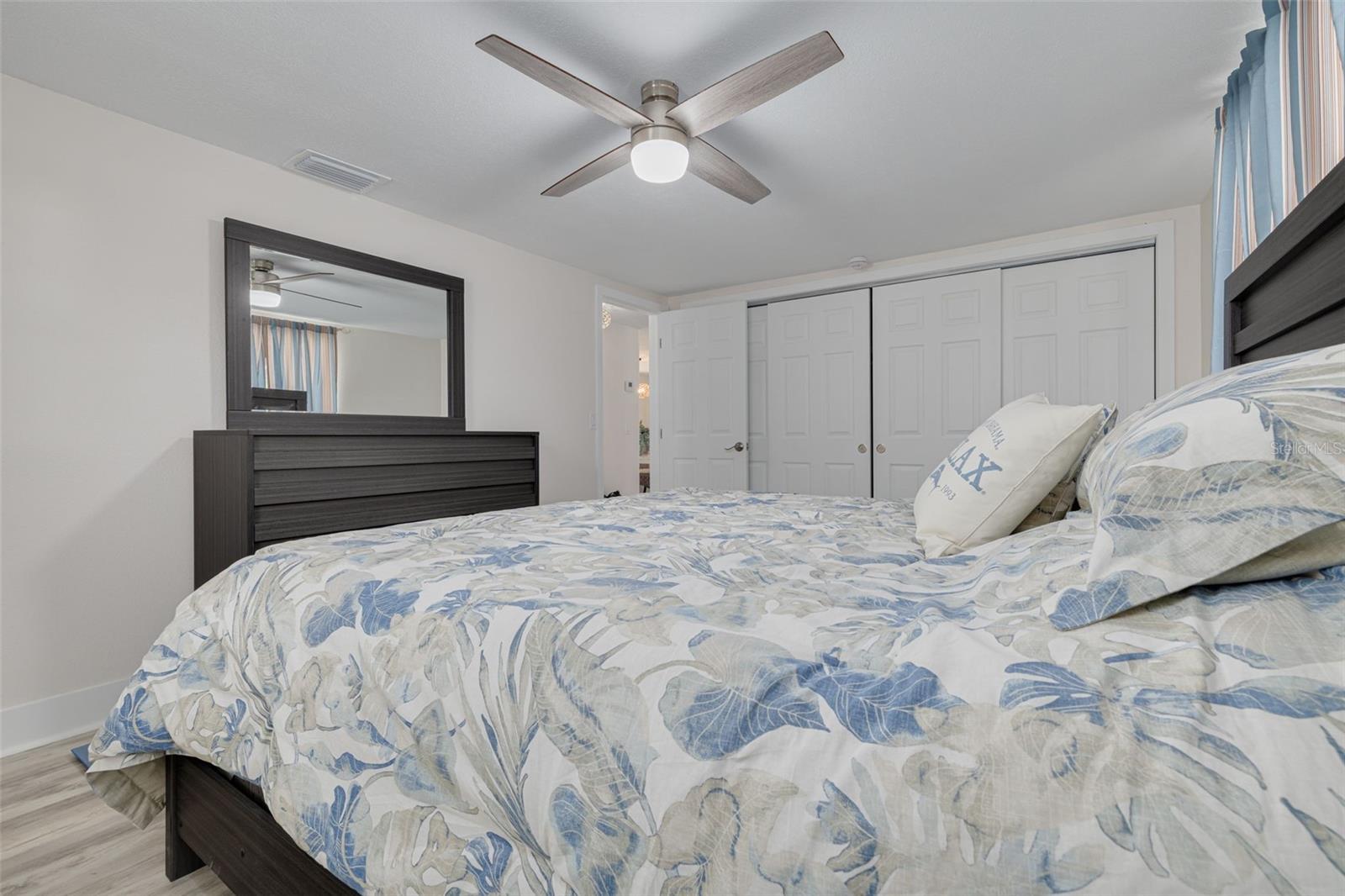 LEISURE BEACH - Residential