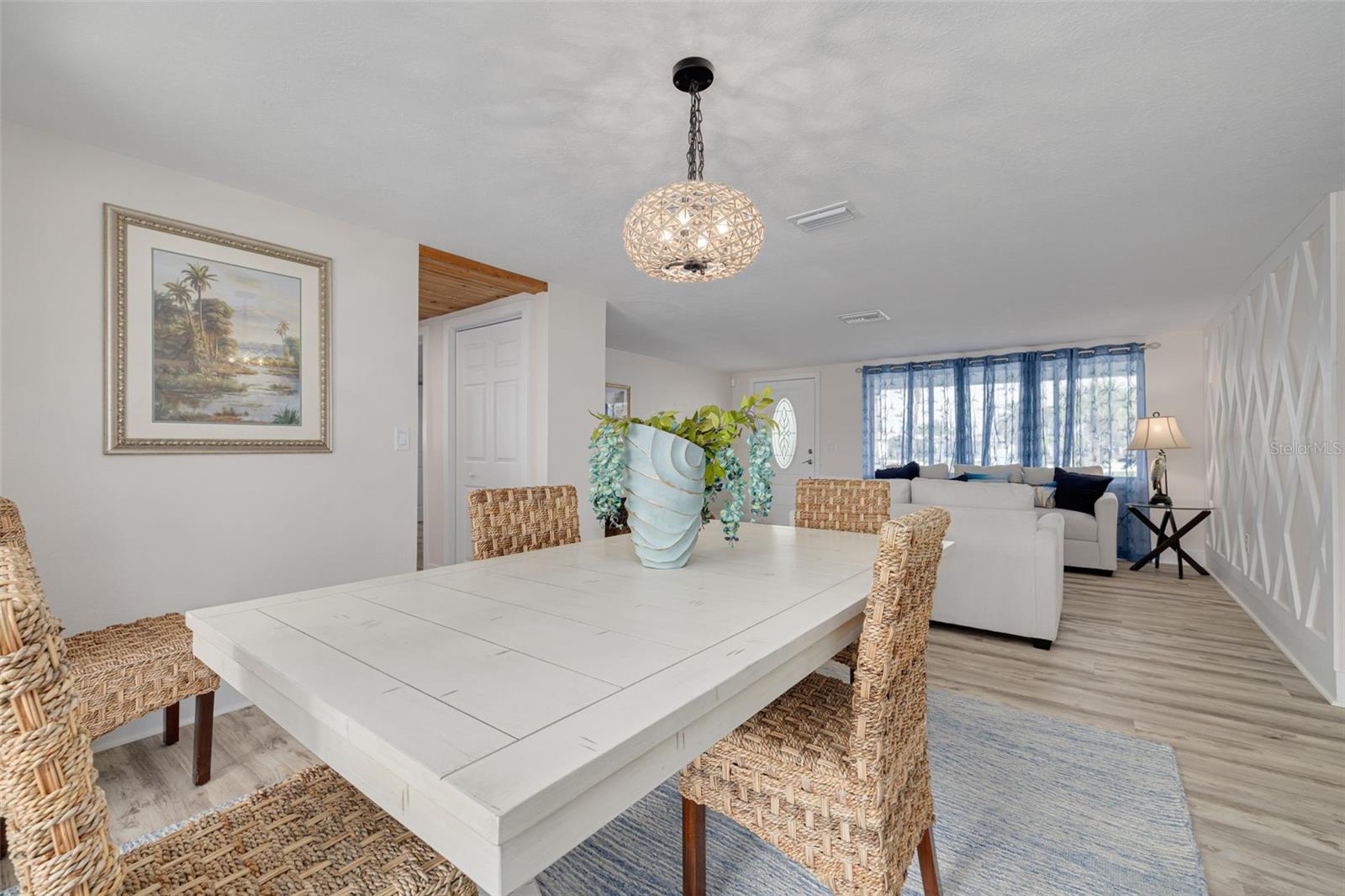 LEISURE BEACH - Residential