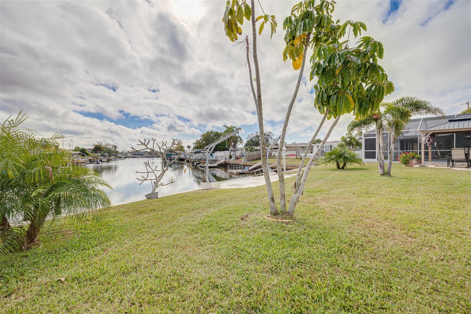 LEISURE BEACH - Residential