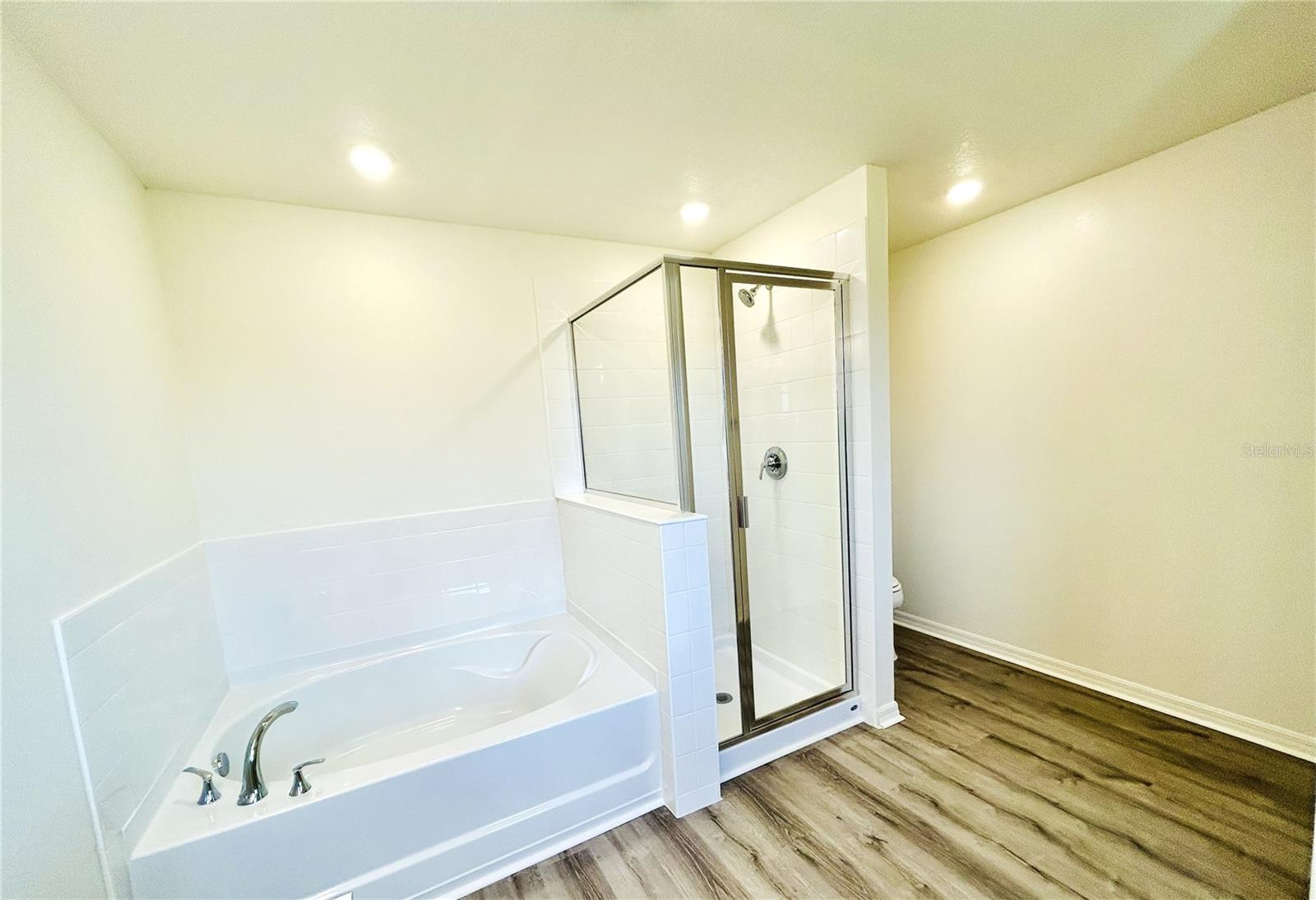 RIVER RUN - Residential Lease