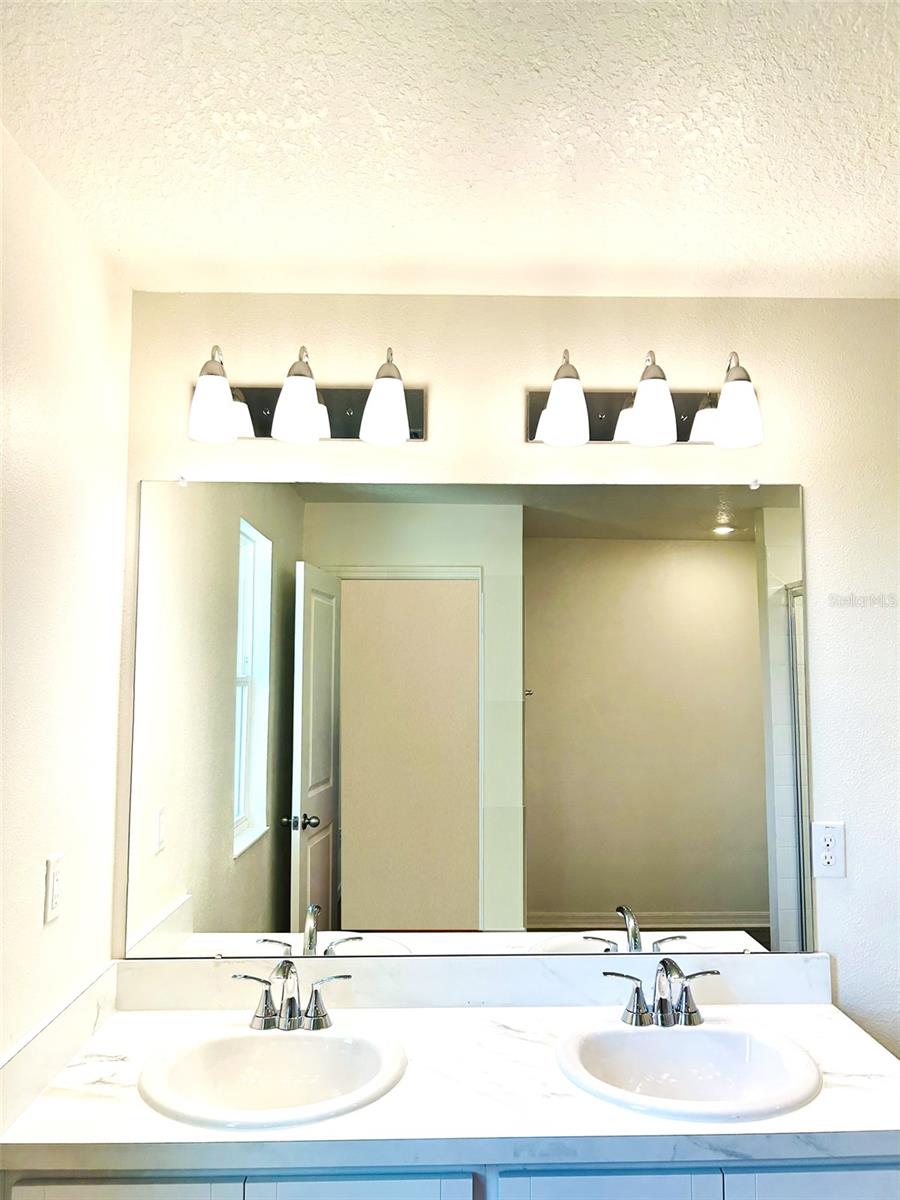 RIVER RUN - Residential Lease