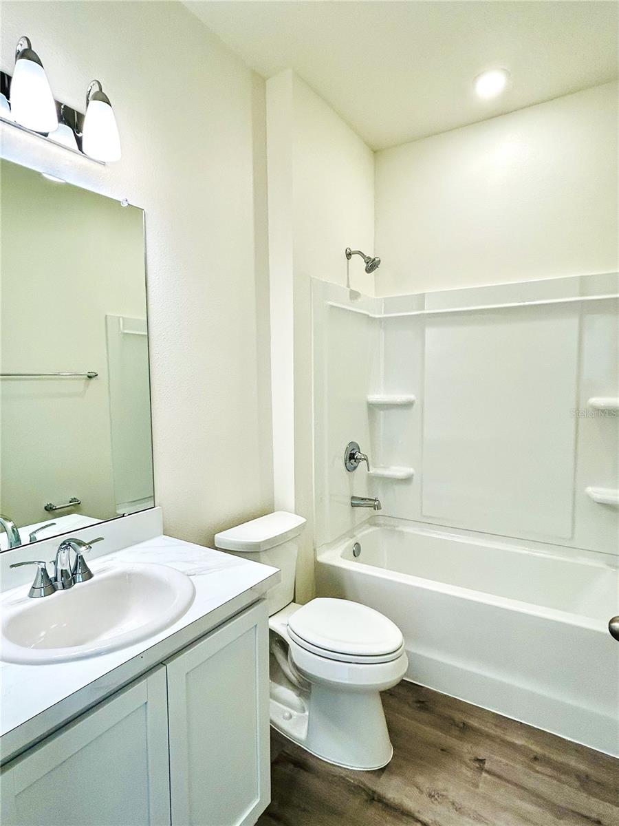 RIVER RUN - Residential Lease