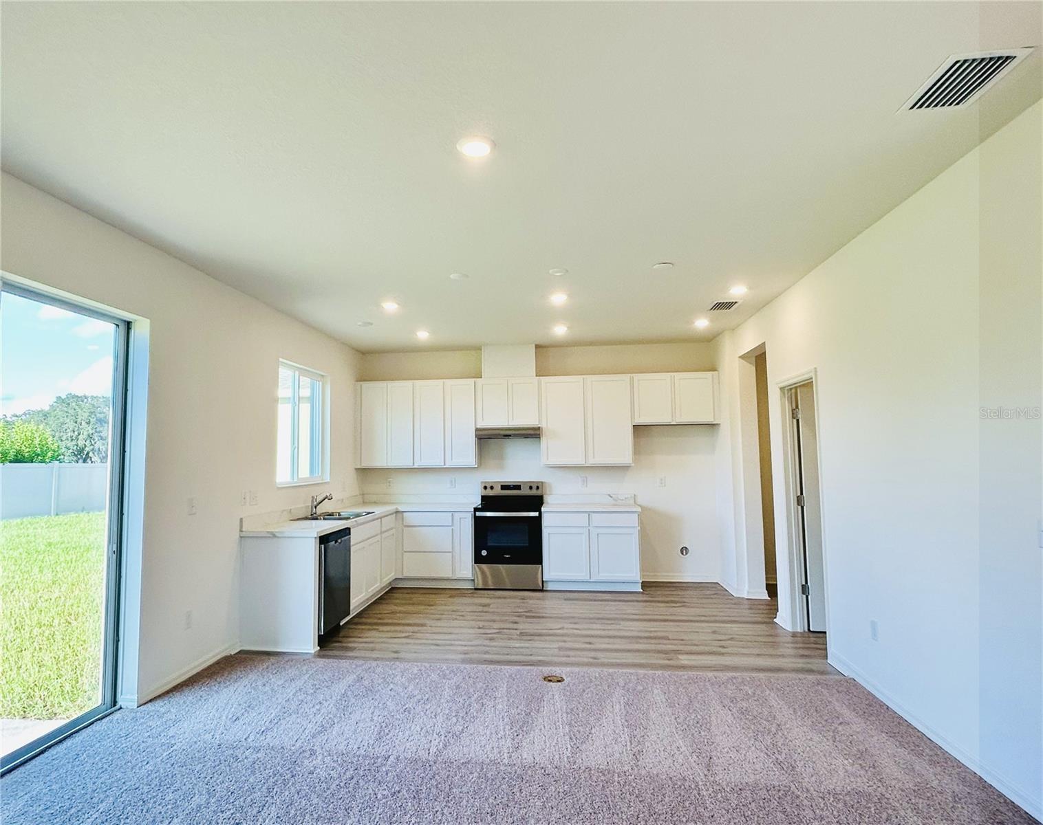 RIVER RUN - Residential Lease