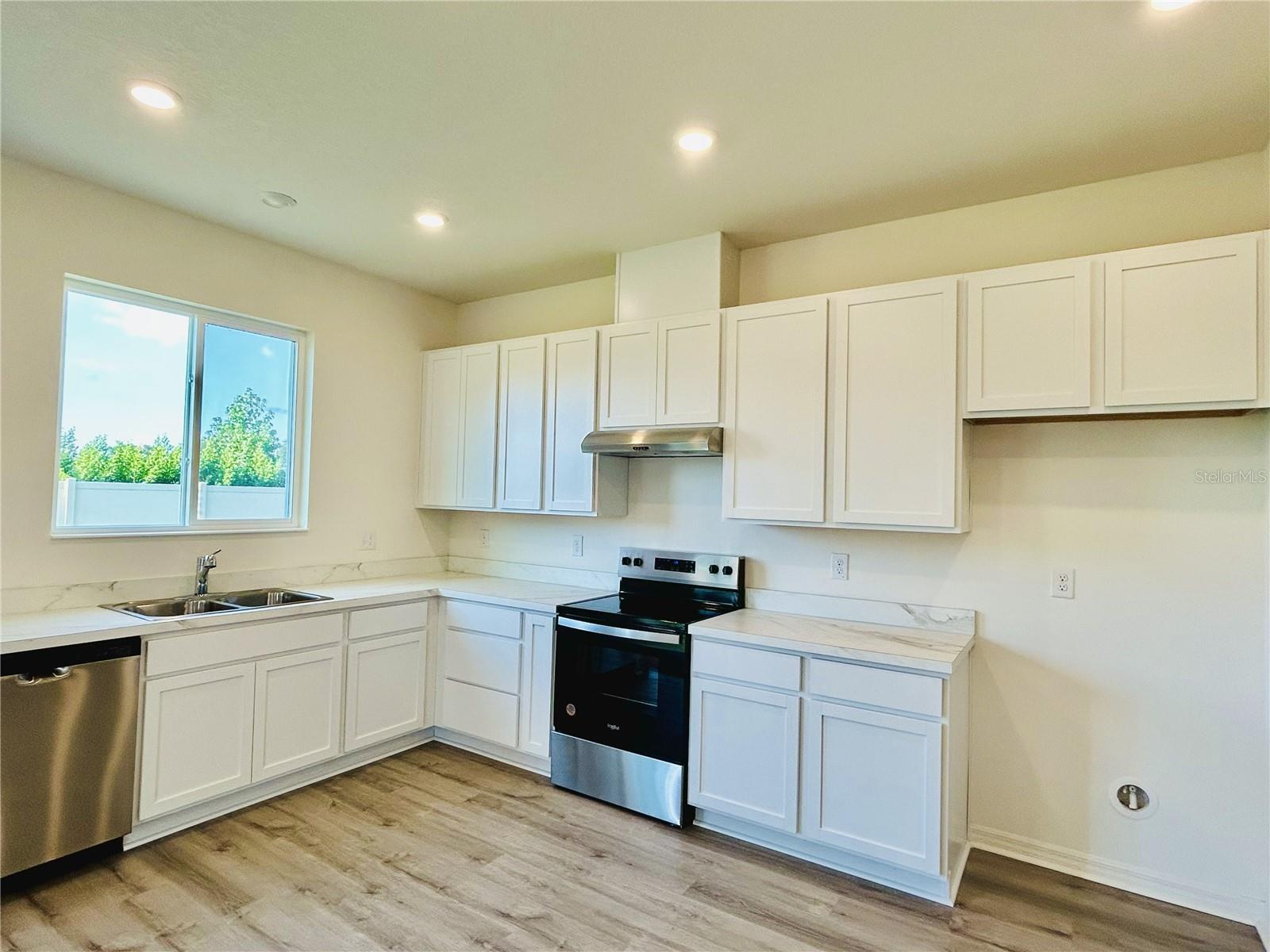 RIVER RUN - Residential Lease