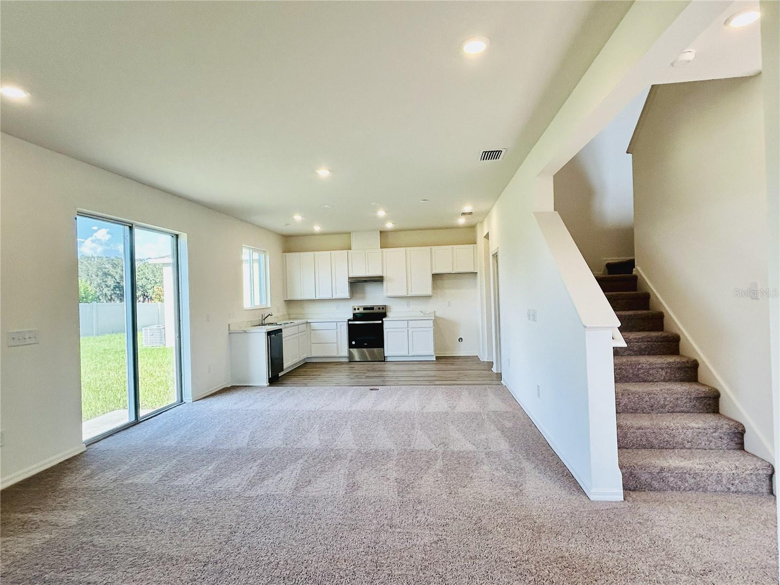 RIVER RUN - Residential Lease