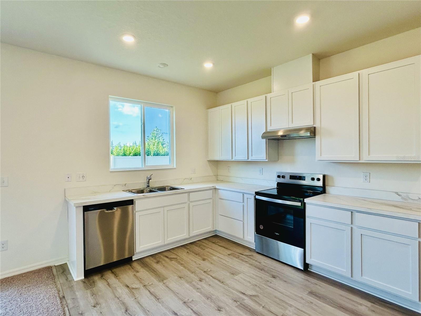 RIVER RUN - Residential Lease