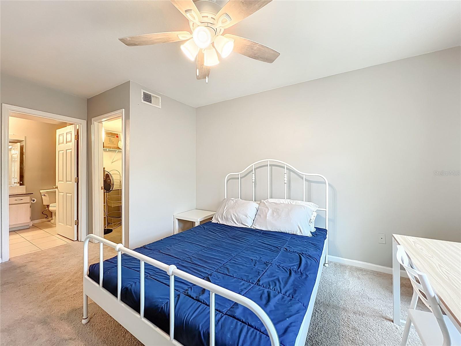 CREST/WATERFORD LAKES - Residential