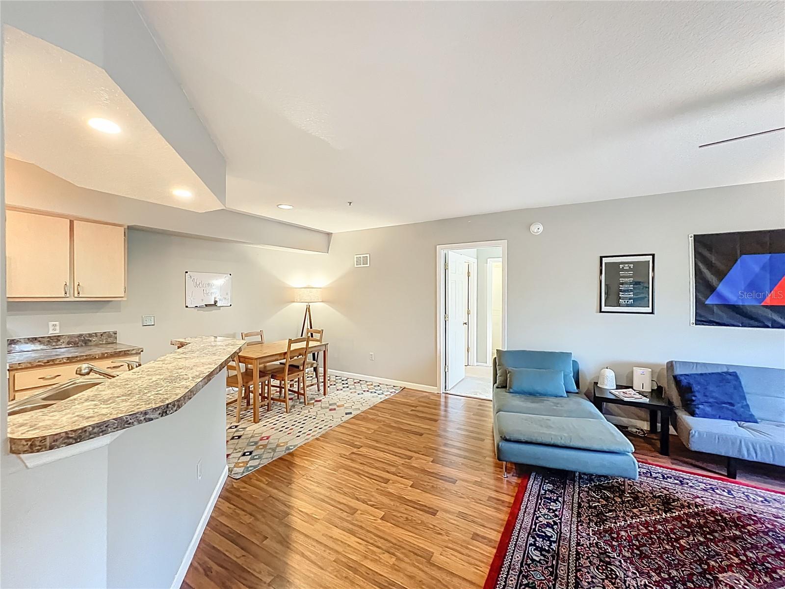 CREST/WATERFORD LAKES - Residential