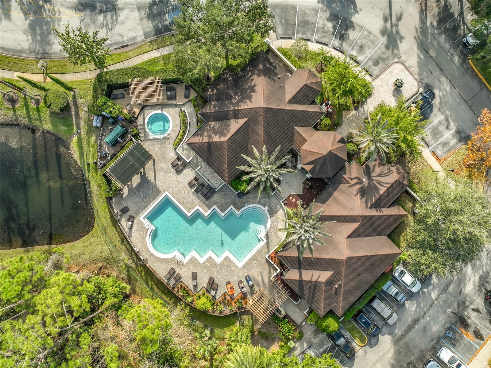 CREST/WATERFORD LAKES - Residential