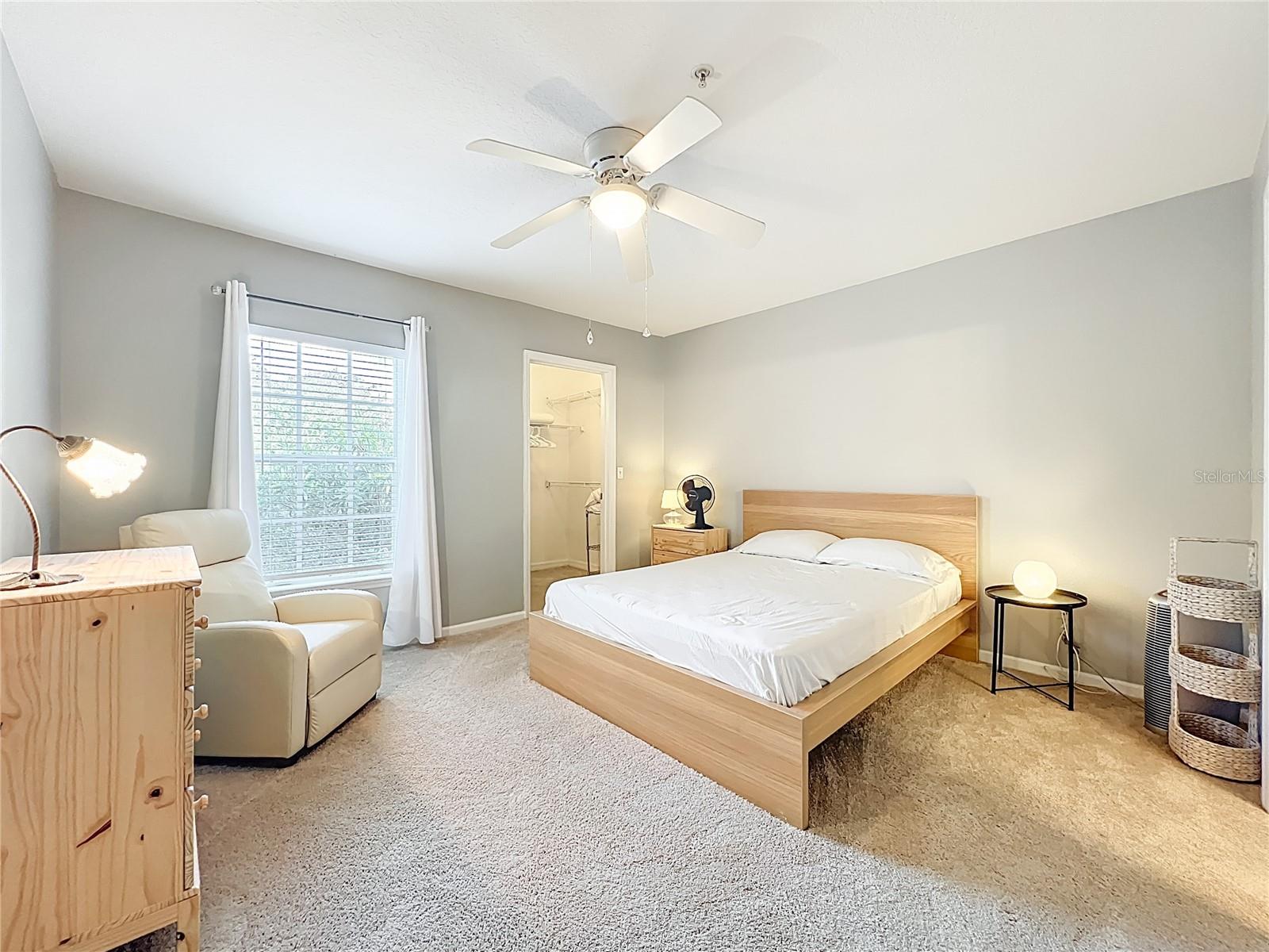 CREST/WATERFORD LAKES - Residential