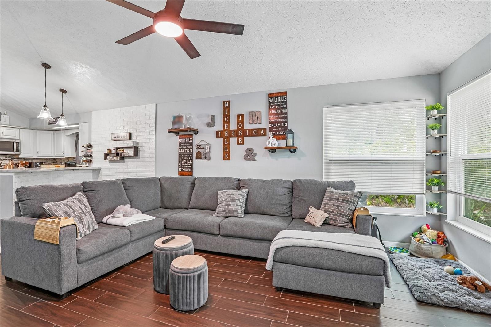 4001 BAINWOOD COURT