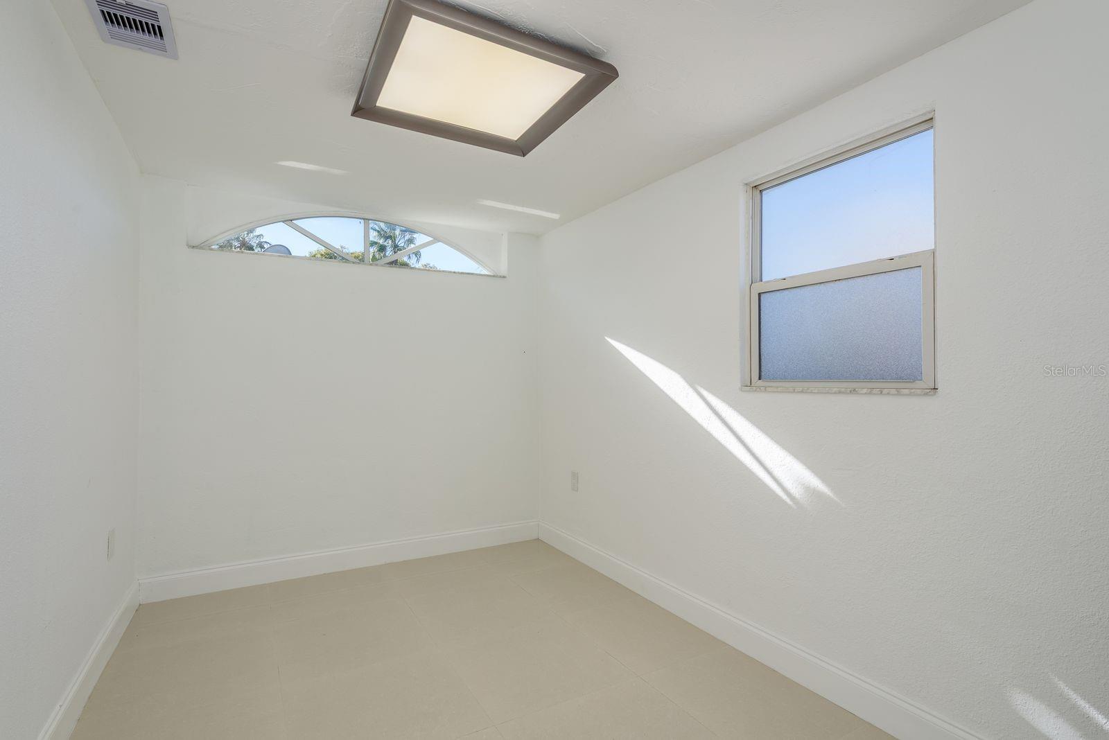 BEACON SQUARE - Residential