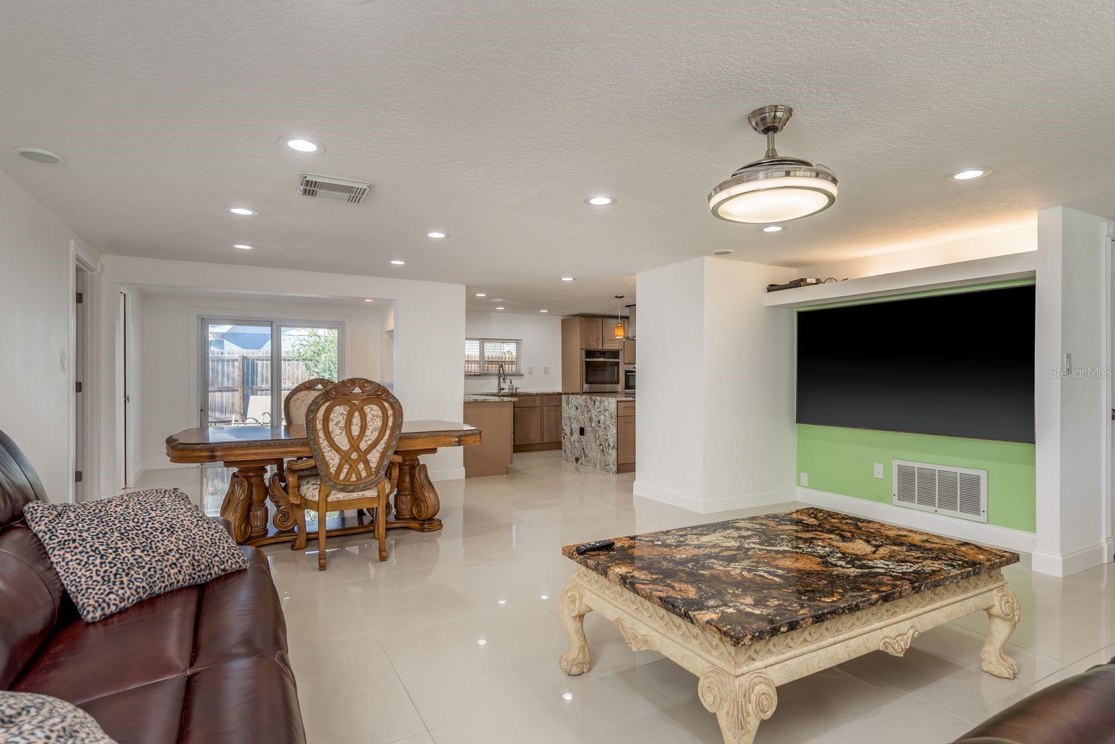 BEACON SQUARE - Residential