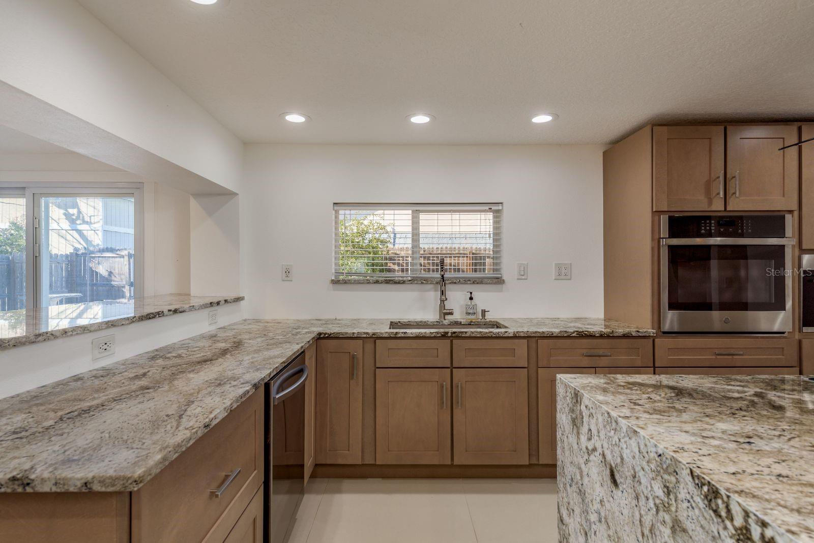 BEACON SQUARE - Residential