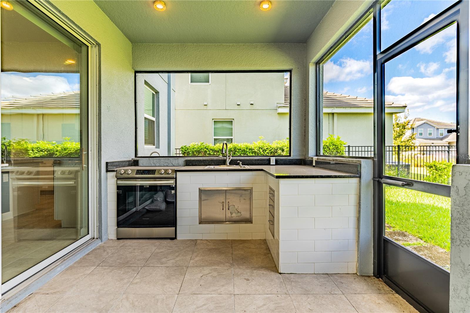 STOREY PARK - Residential Lease