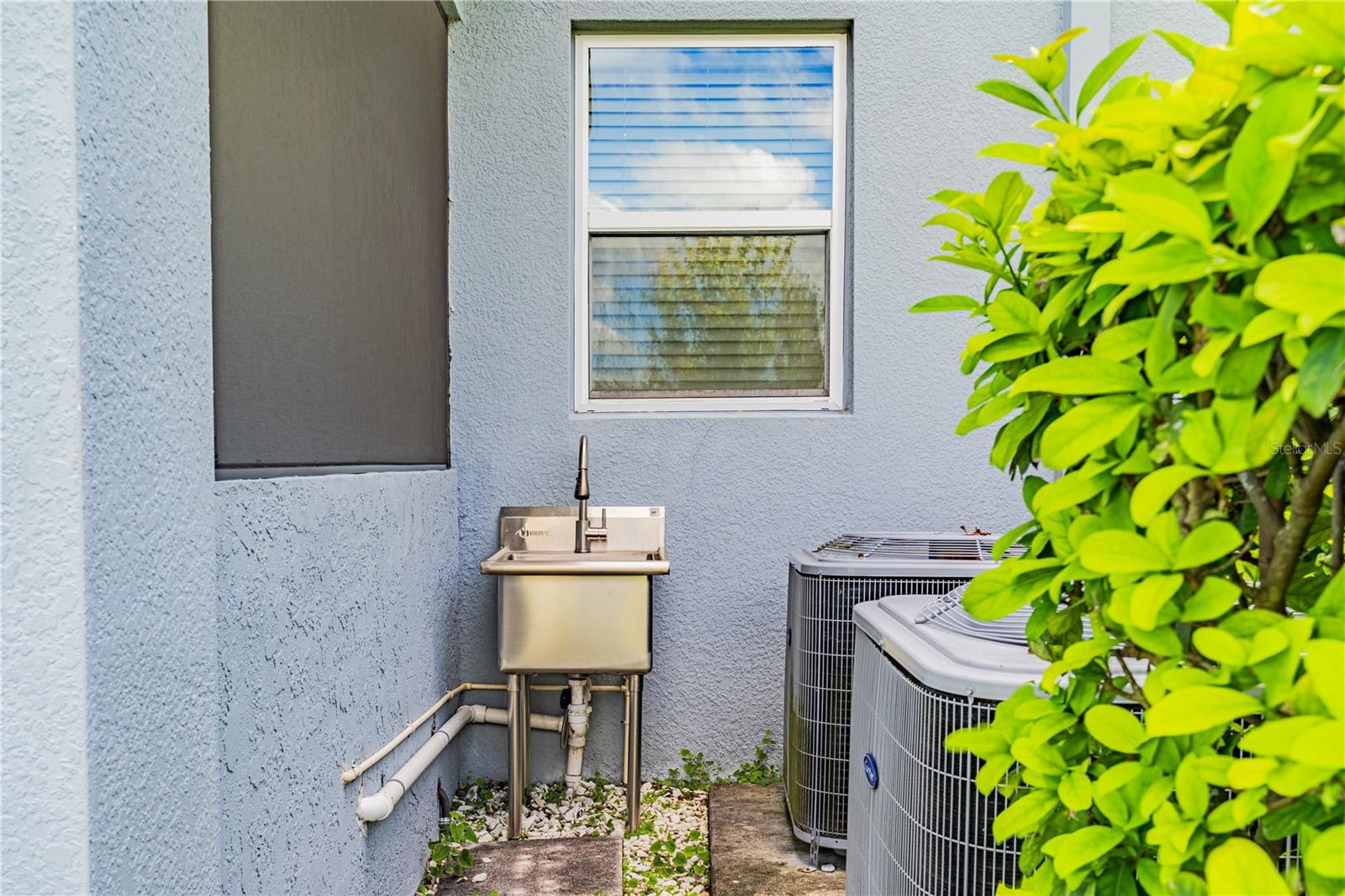 STOREY PARK - Residential Lease