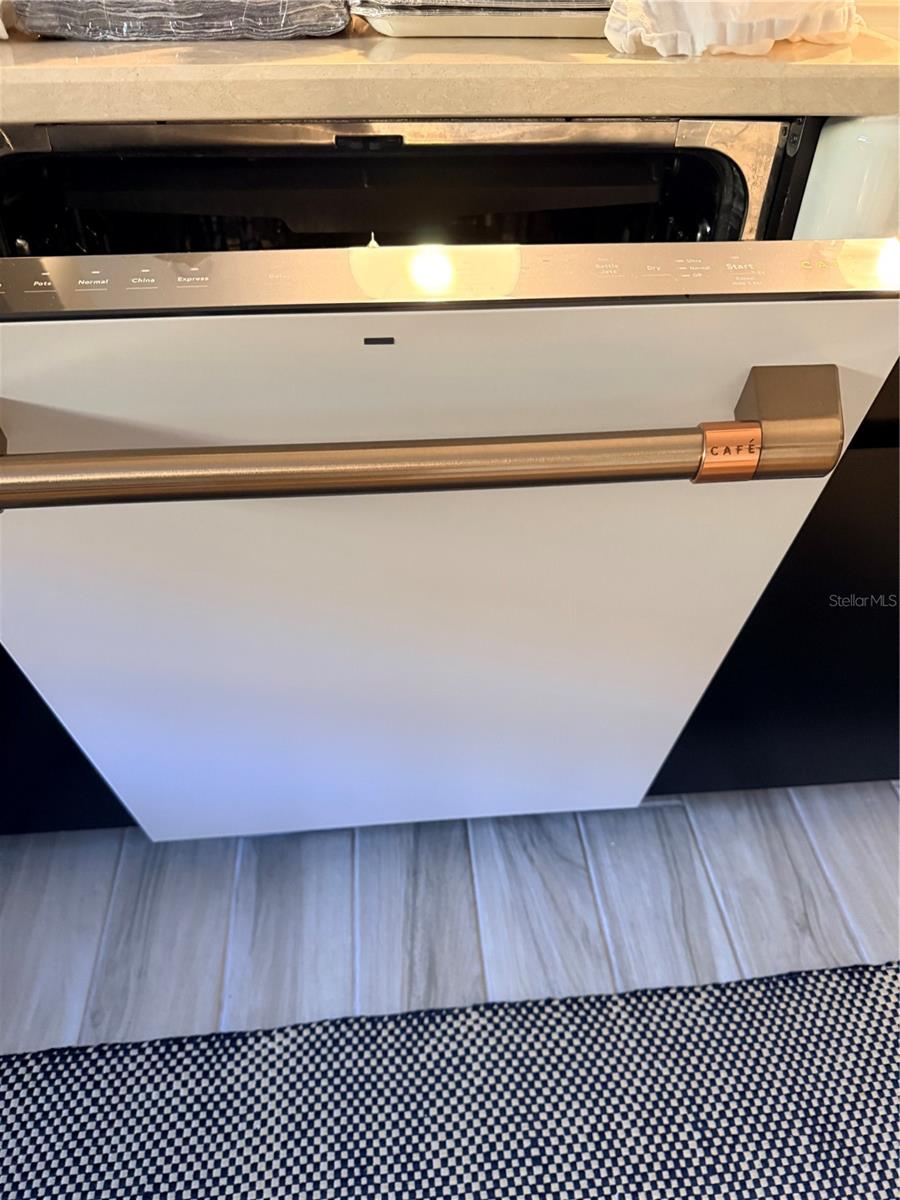 ARTISAN LAKES ESPLANADE PH III SP A-E - Residential