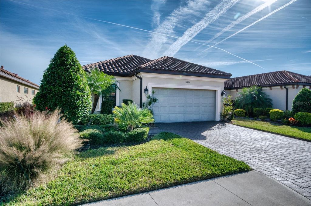 Photo of 10114 Highland Park Place, Palmetto, FL 34221 (MLS # A4675571)