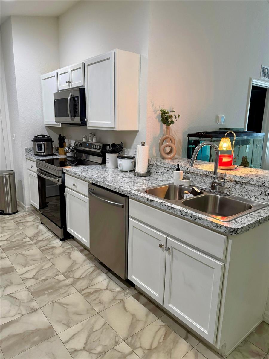 LINDEN TRACE - Residential