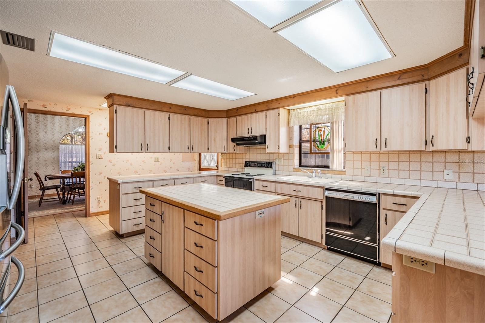 DUQUE RD - Residential