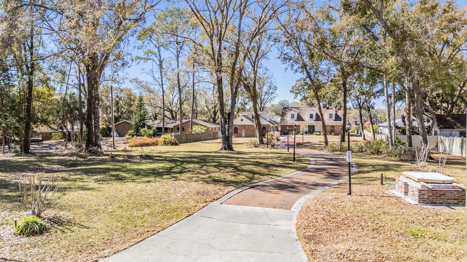 DUQUE RD - Residential