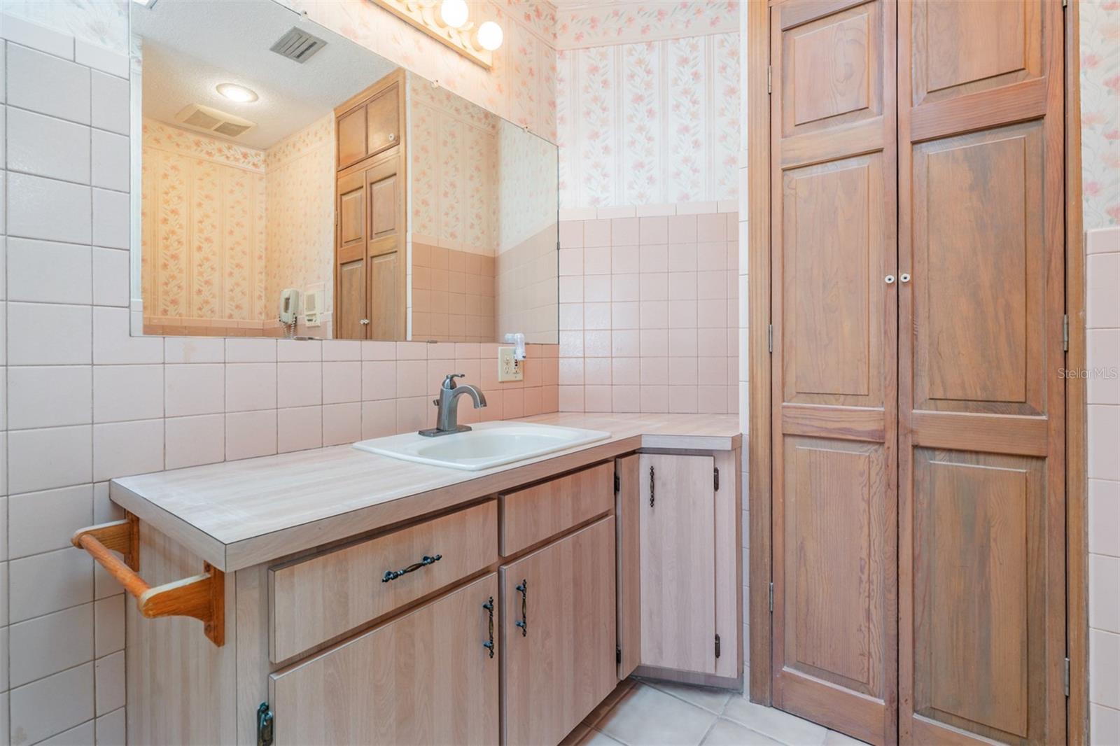 DUQUE RD - Residential