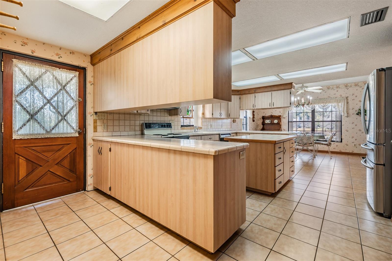 DUQUE RD - Residential