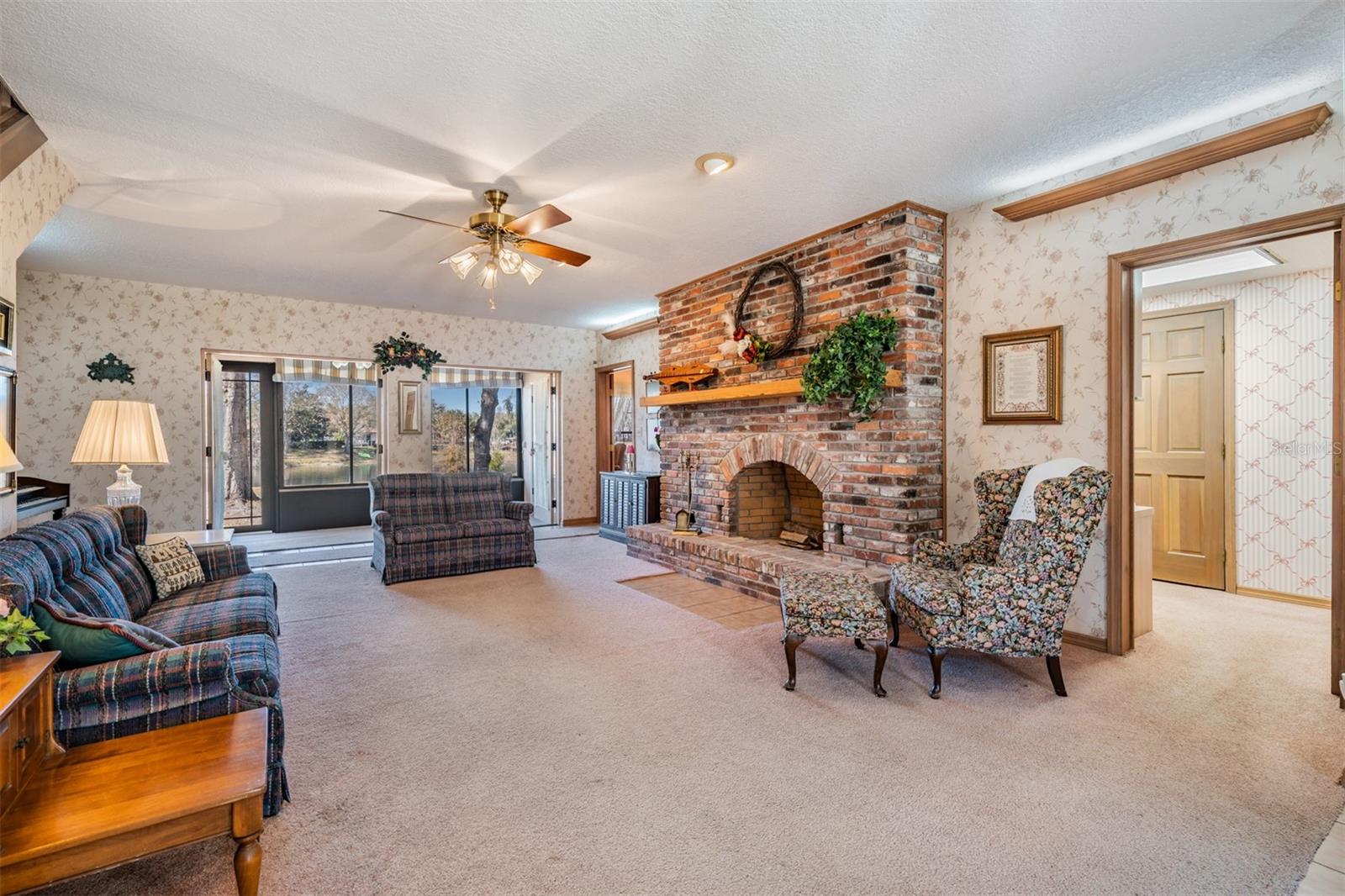 DUQUE RD - Residential