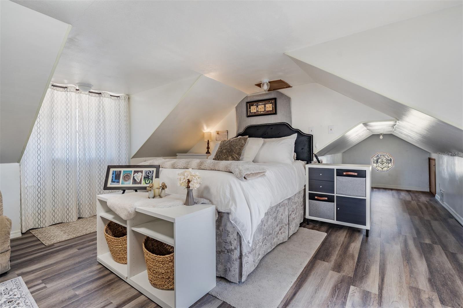 DUQUE RD - Residential