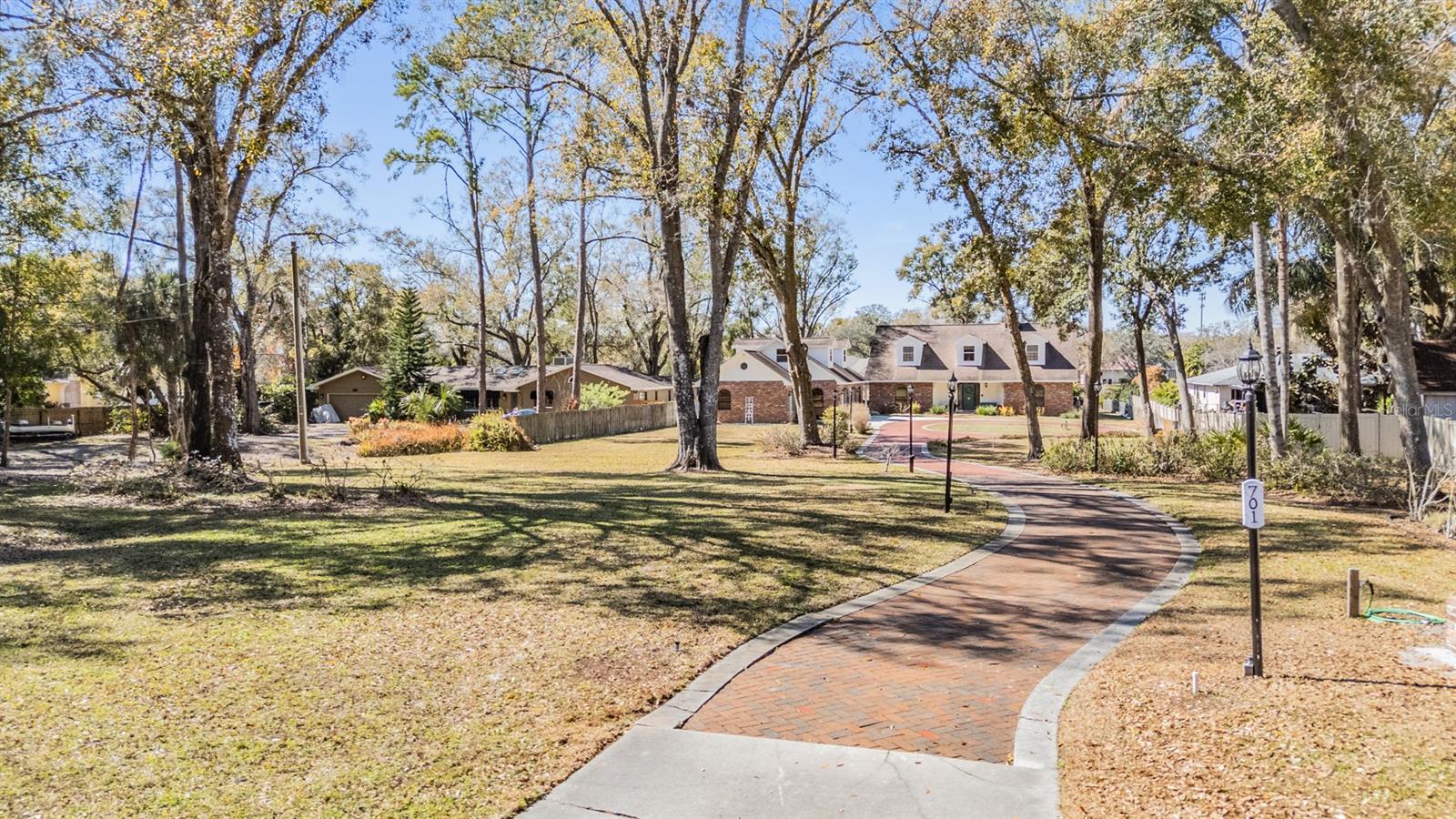 DUQUE RD - Residential