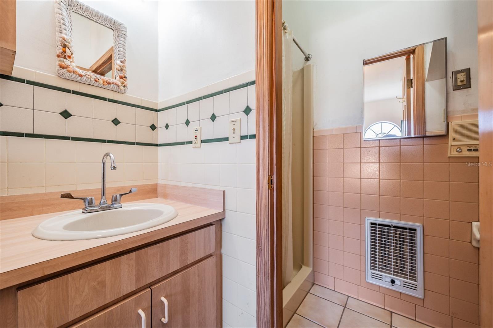 DUQUE RD - Residential