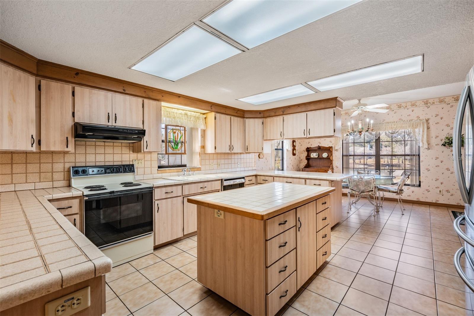 DUQUE RD - Residential