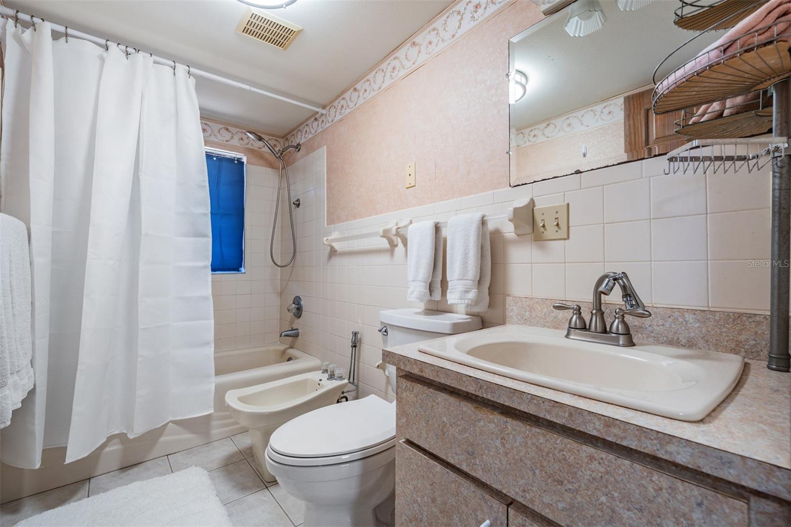 DUQUE RD - Residential