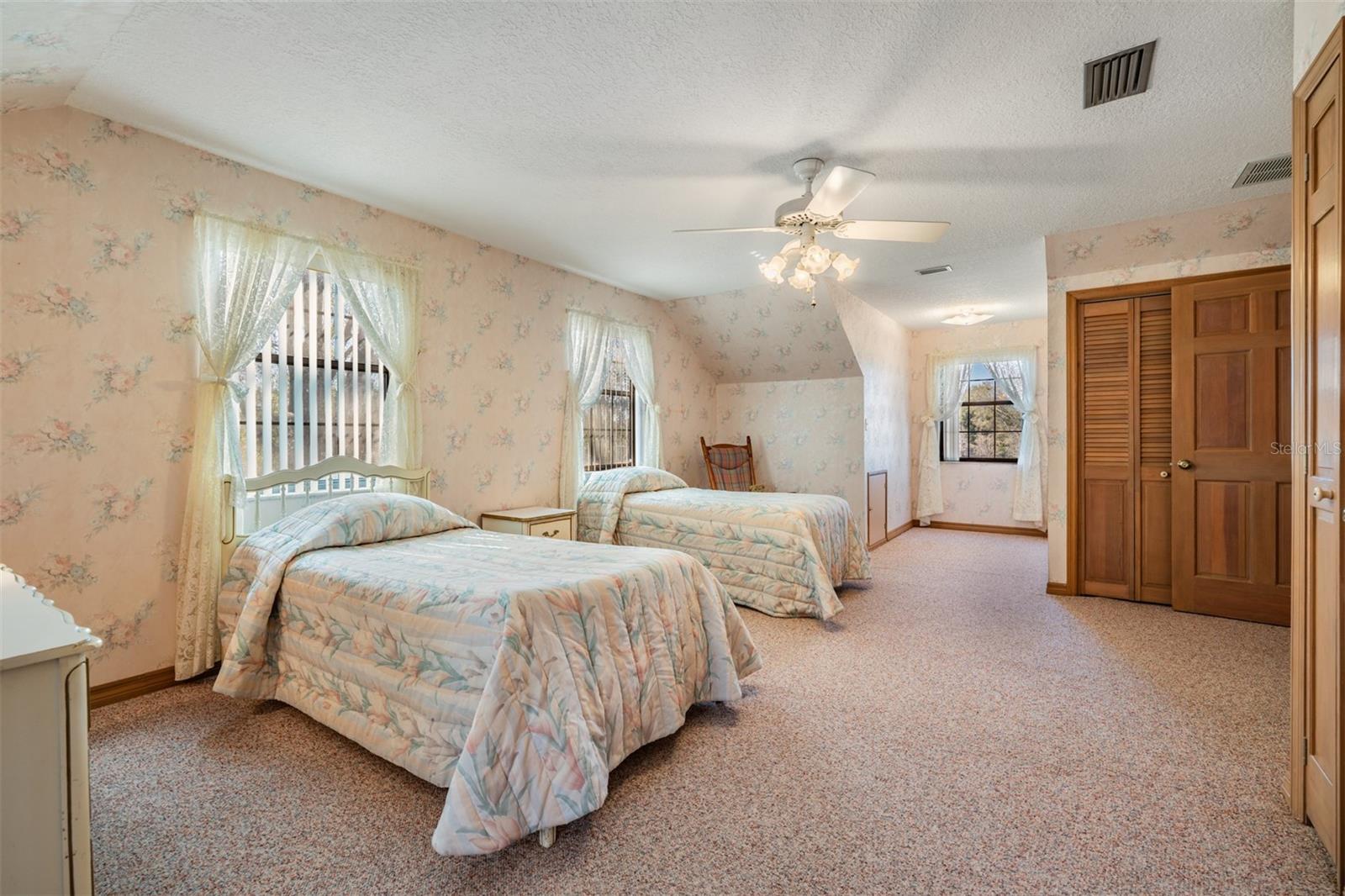 DUQUE RD - Residential