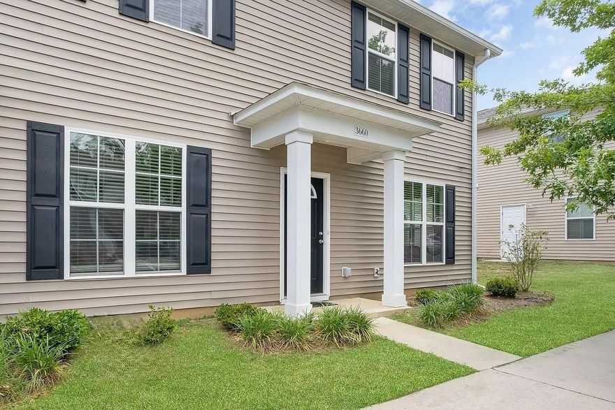 Modern 3 bedrooms, 3 bathrooms Townhome, built in 2020. Beautiful end unit located approximately minutes to FSU, FAMU, & TCC. This home features high ceiling, extra windows and open floor plan concept. Living, Dining and Kitchen flow seamlessly with lots of natural lights. 
One bedroom with private bathroom and walk-in closet located on the first floor. Two additional bedrooms with bathrooms, and walk-in
closets located second floor. Full size washer/Dryer included, also some furniture (leather sofa set, TV/with mount, bar stools, and dining set)
 HOA maintenance covers Insurance, trash, and exterior upkeep. Amazing opportunity to live or invest. Investors Welcome!