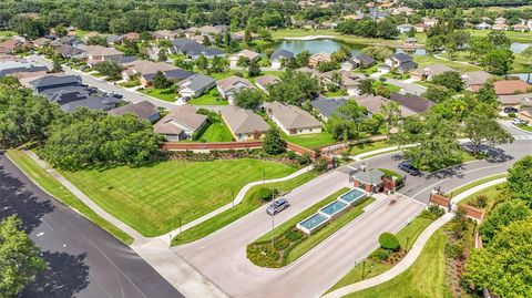 A home in LAKELAND