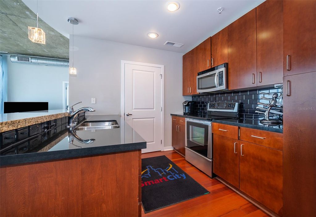 Photo of 155 S Court Avenue #2815, Orlando, FL 32801 (MLS # O6354190)