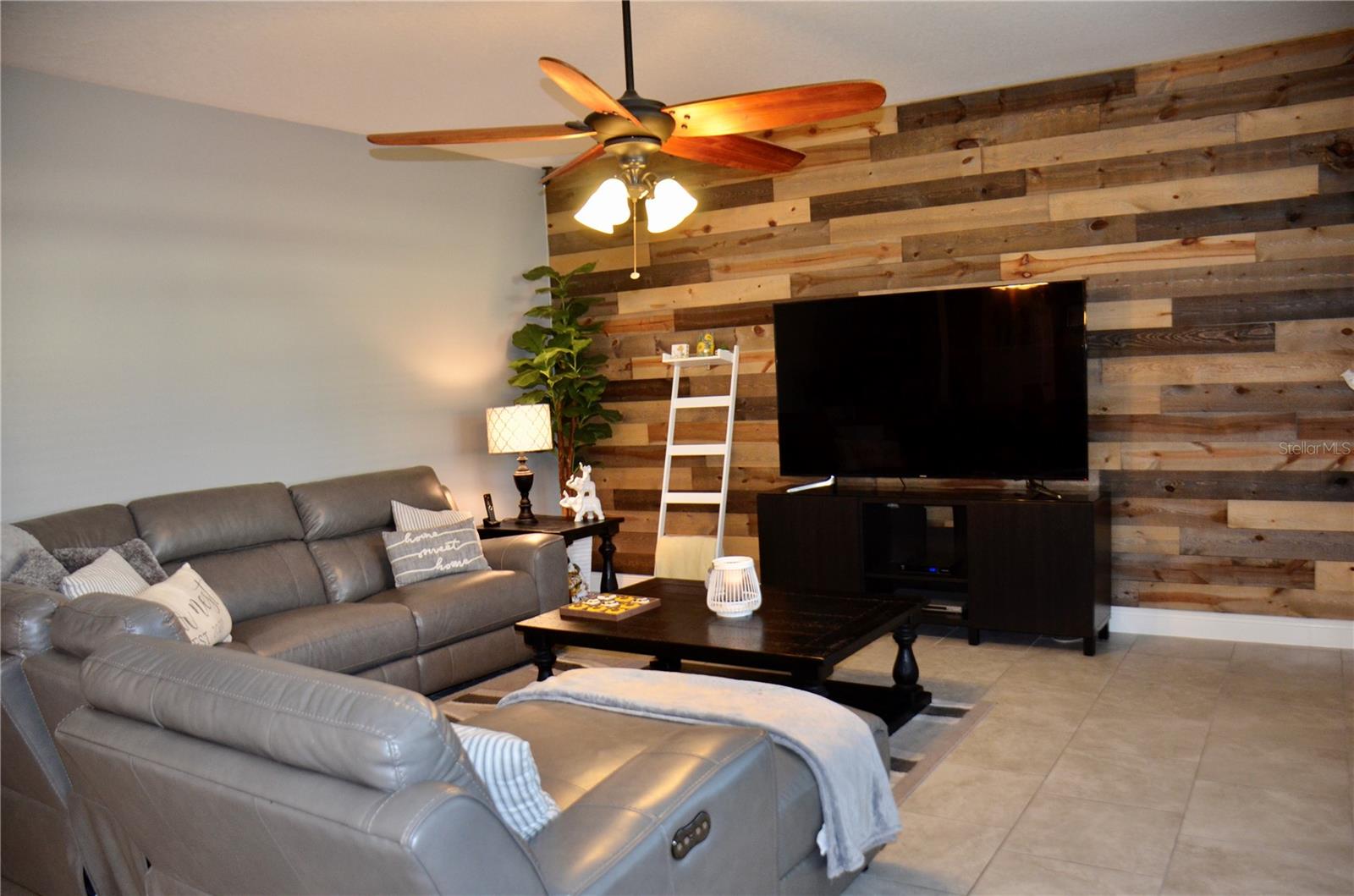 ARDMORE RESERVE PH III - Residential