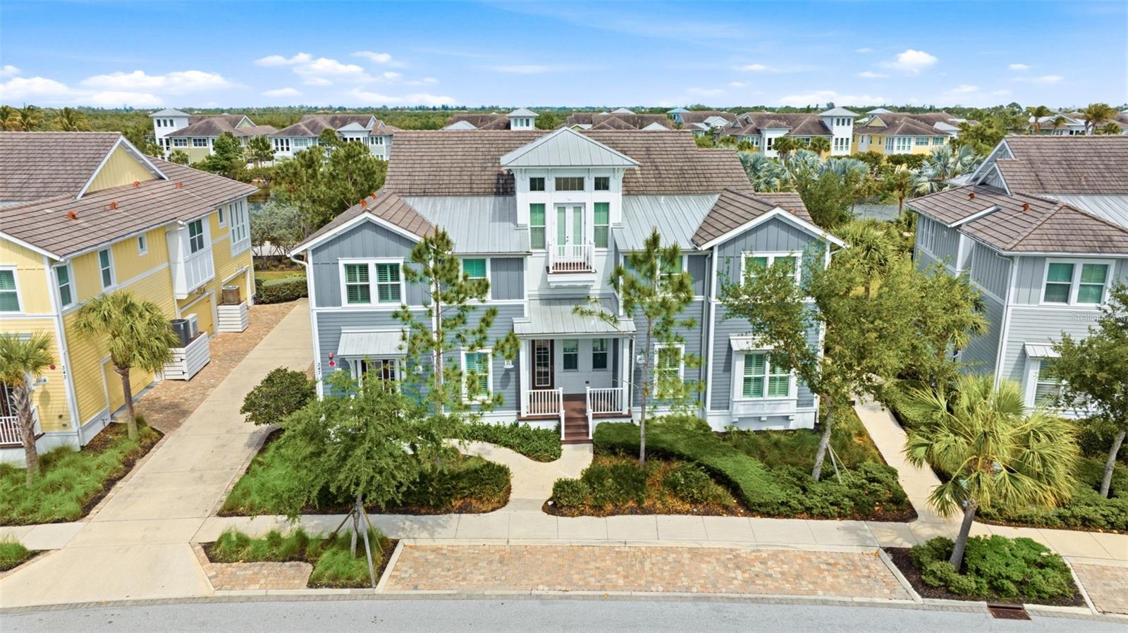 EDGEWATER WALK ON HARBOUR ISLE 5-36 - Residential