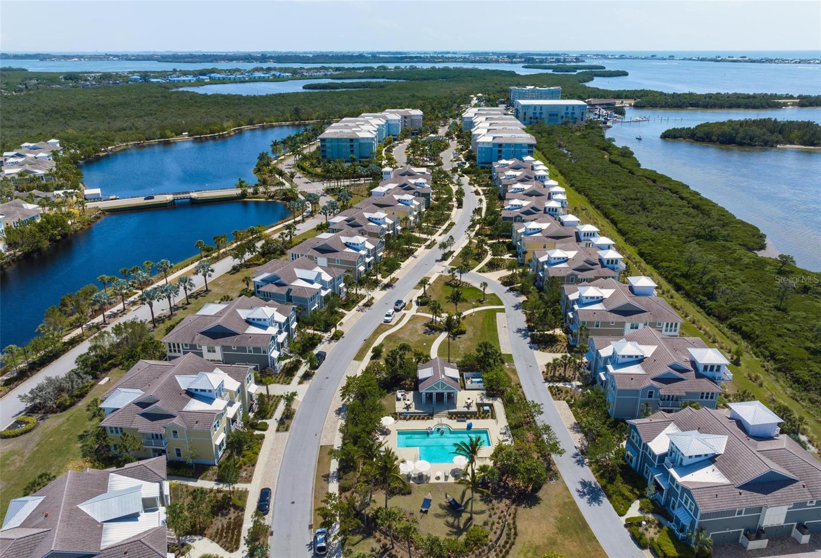 EDGEWATER WALK ON HARBOUR ISLE 5-36 - Residential