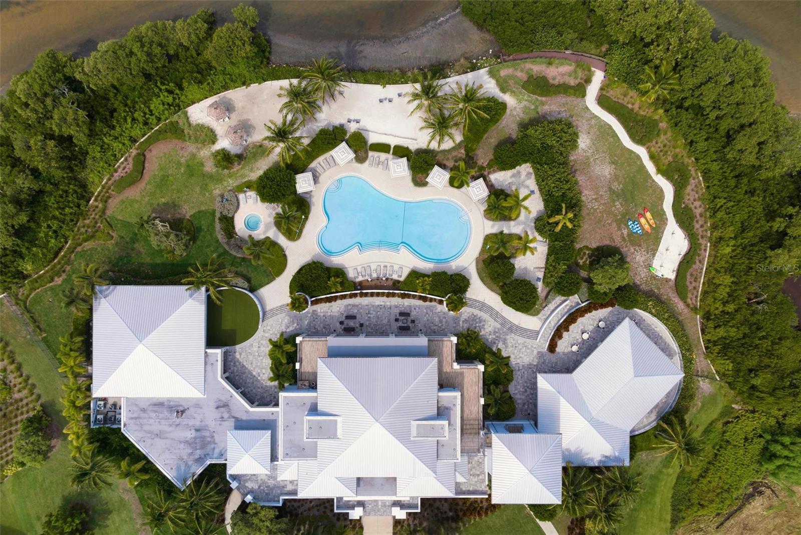 EDGEWATER WALK ON HARBOUR ISLE 5-36 - Residential