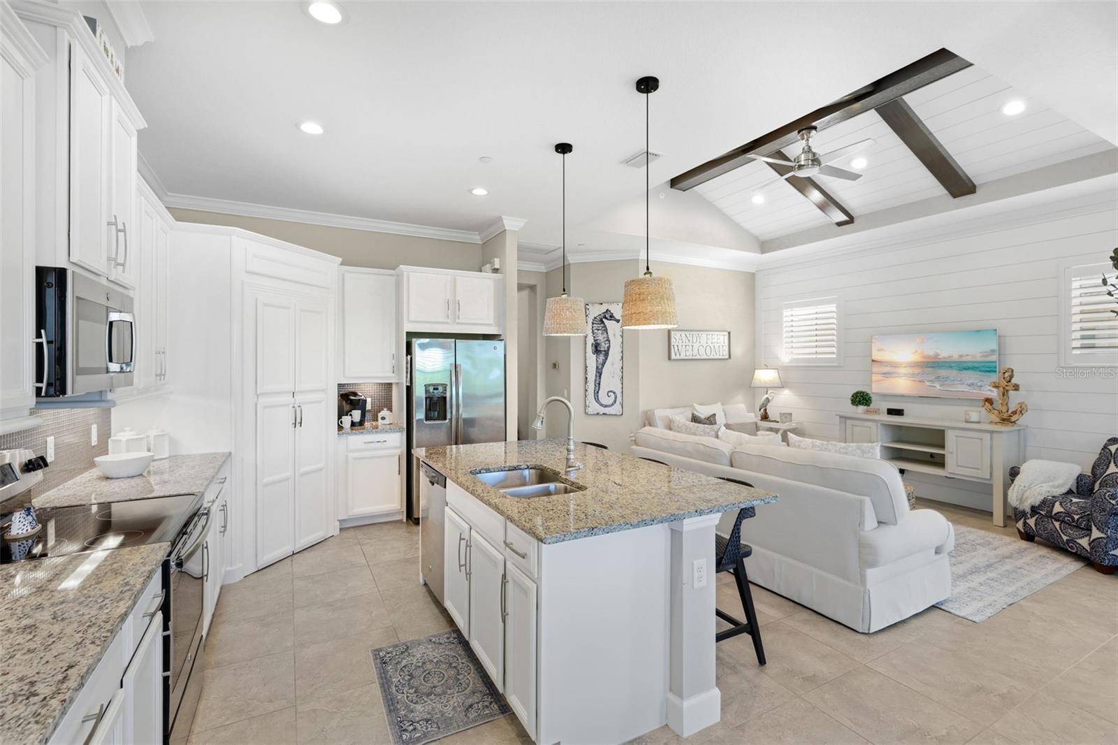 EDGEWATER WALK ON HARBOUR ISLE 5-36 - Residential