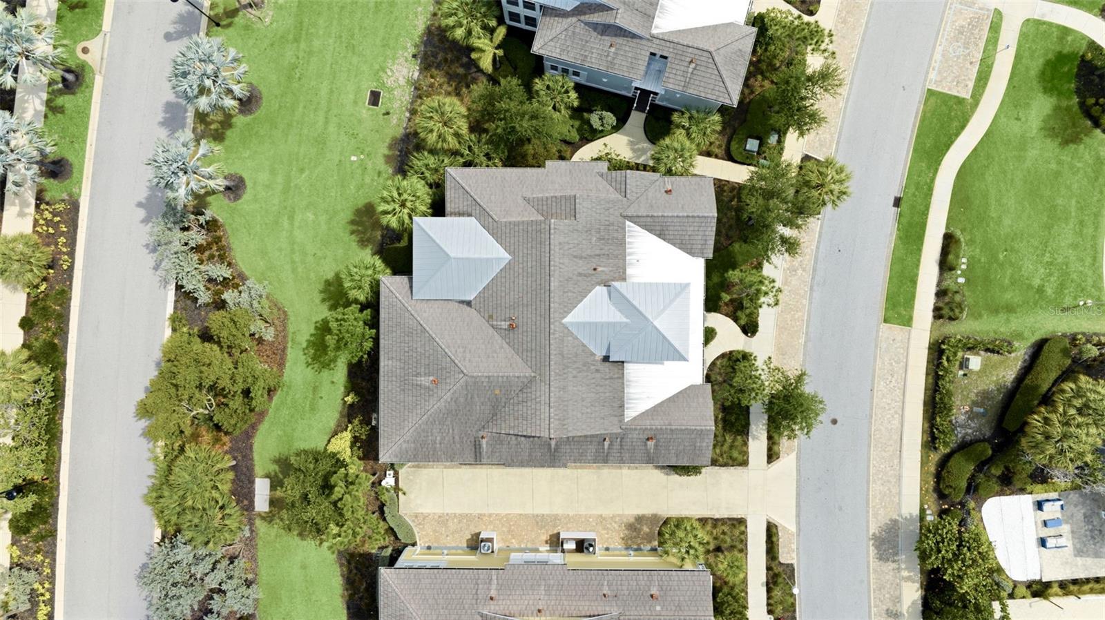 EDGEWATER WALK ON HARBOUR ISLE 5-36 - Residential