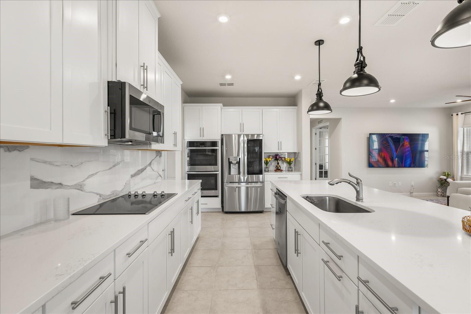 2431 TUDOR ROSE DRIVE