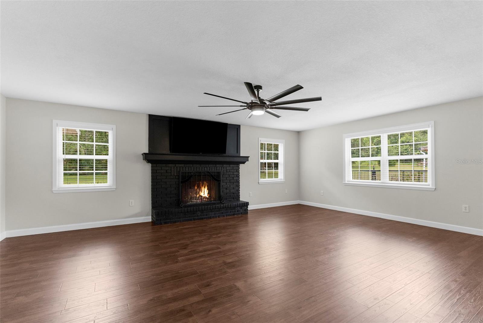 VISTA HEIGHTS ESTATES - Residential