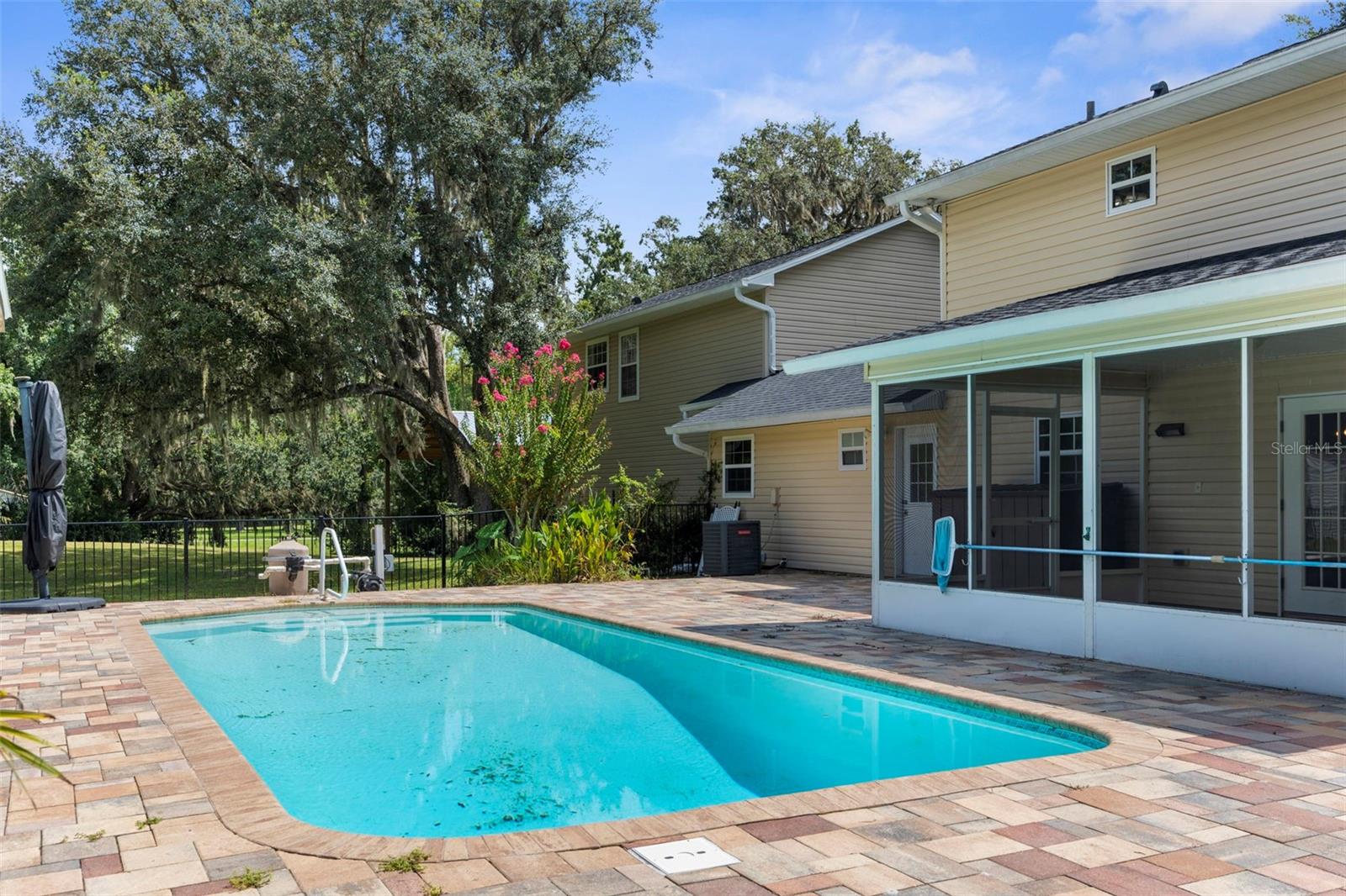 VISTA HEIGHTS ESTATES - Residential