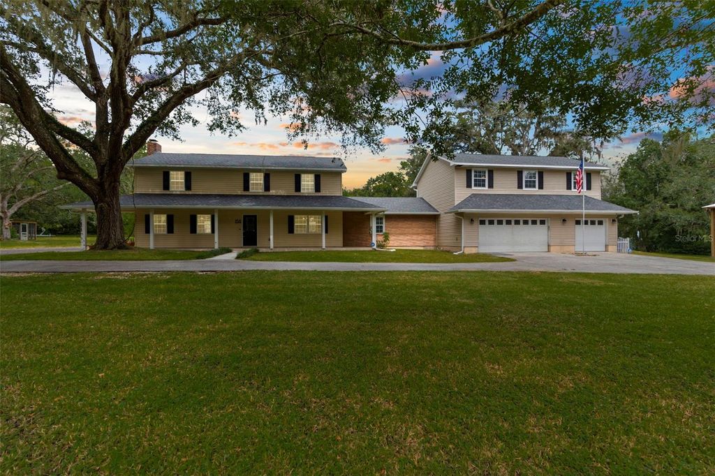 Photo of 158 Lark Avenue, Brooksville, FL 34601 (MLS # W7878907)