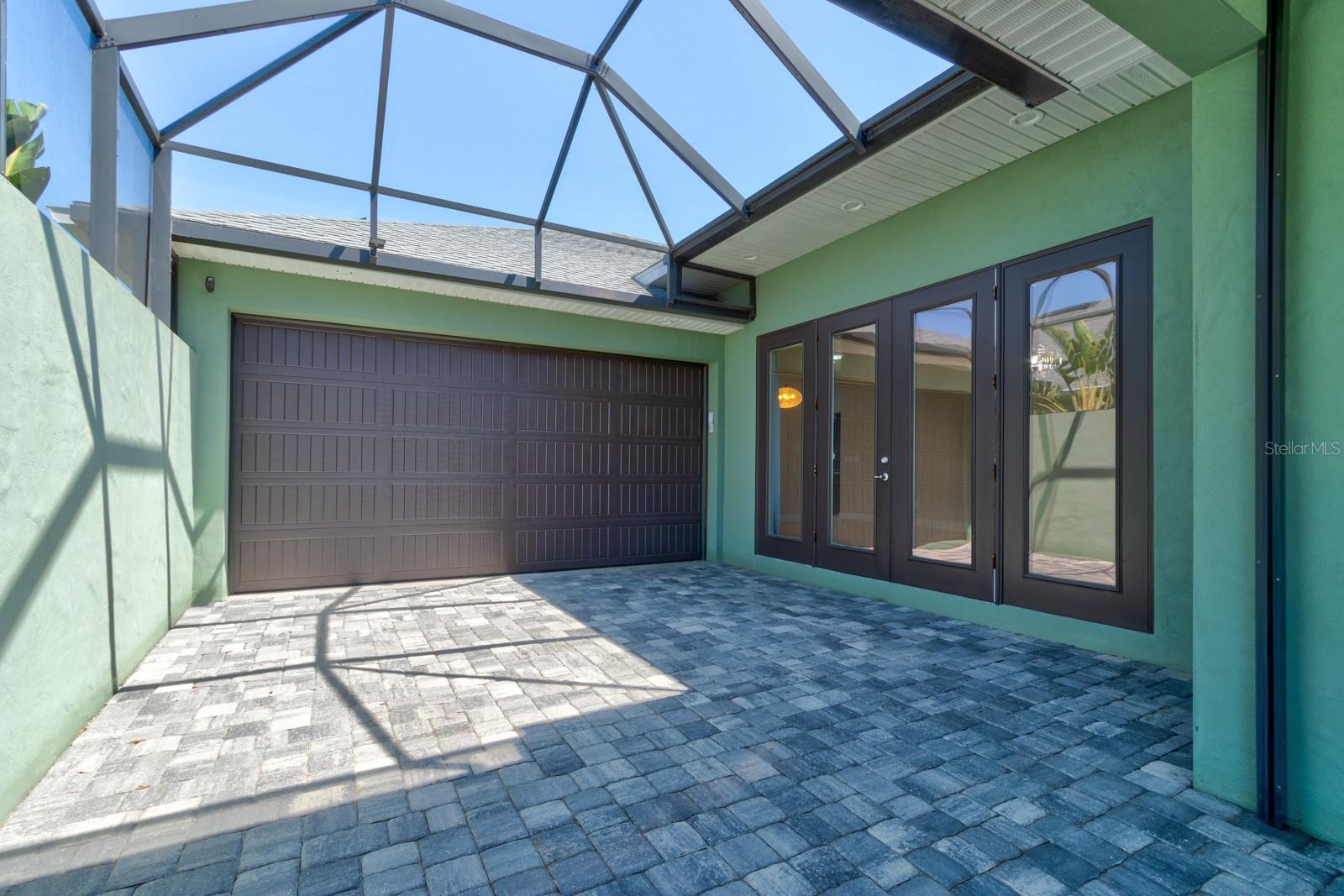 3021 KING PALM DRIVE