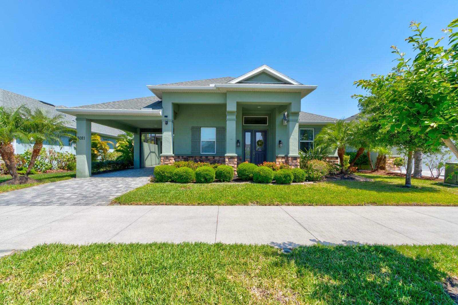 3021 KING PALM DRIVE