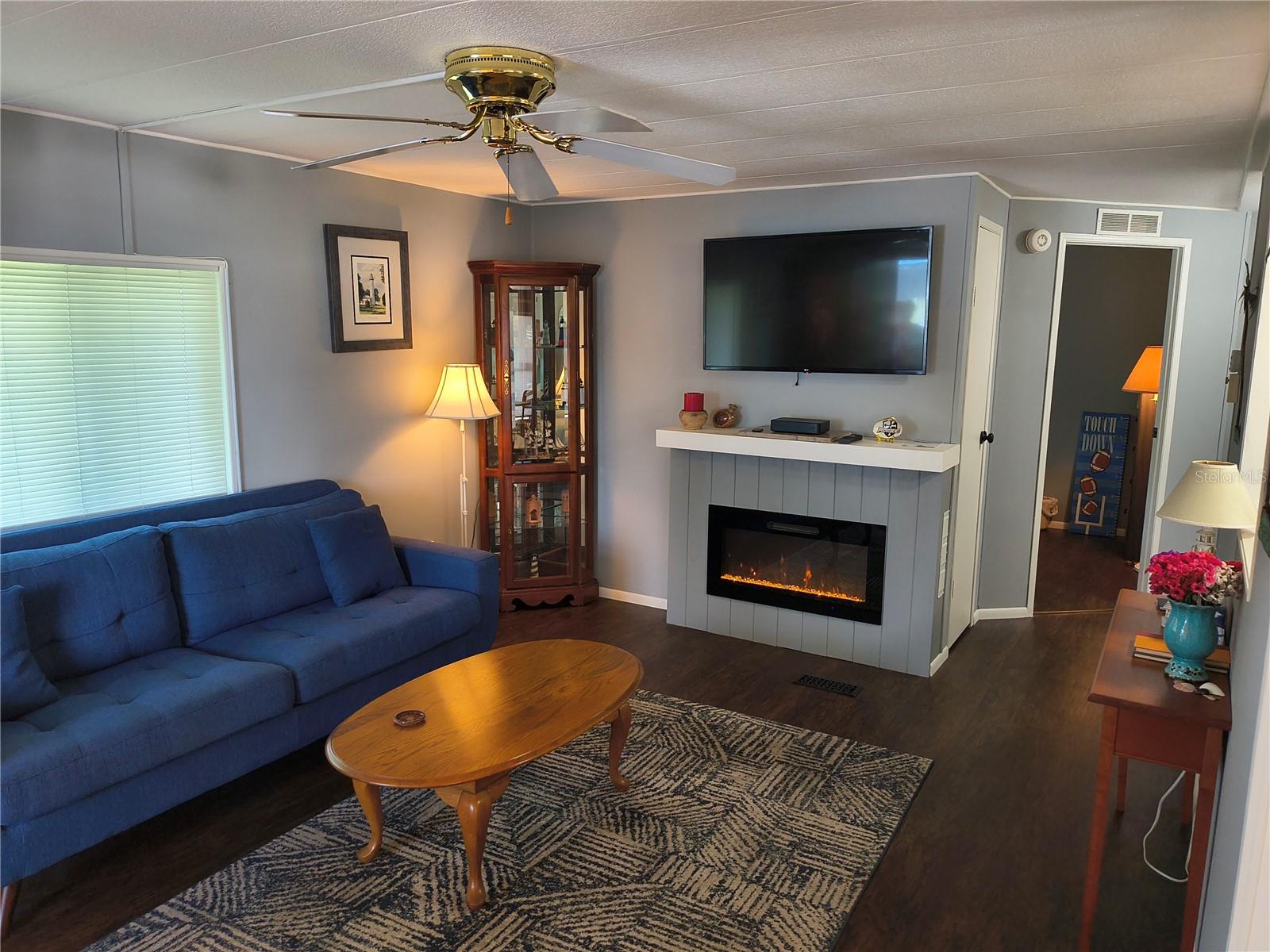 SANDALWOOD PARK - Residential Lease
